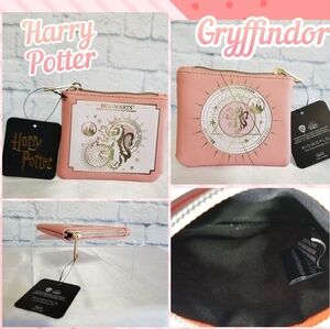 Harry Potter Hogwarts Gryffindor House Lion Icon Zip Coin Pouch Wallet Bioworld